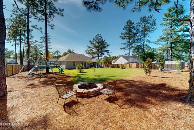 604 Muscadine Lane, Aberdeen, NC 28315