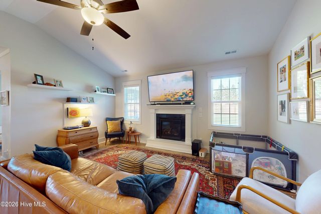 604 Muscadine Lane, Aberdeen, NC 28315