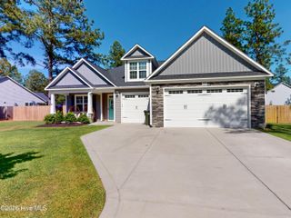 604 Muscadine Lane, Aberdeen, NC 28315
