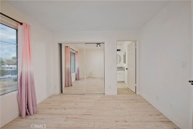 22809 Del Valle 8, Woodland Hills, CA 91364