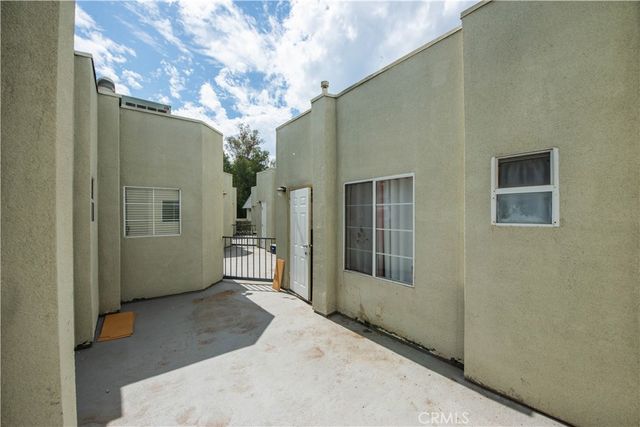 22809 Del Valle 8, Woodland Hills, CA 91364