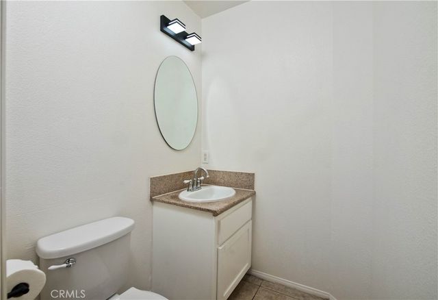 22809 Del Valle 8, Woodland Hills, CA 91364