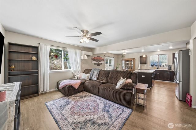 6422 198th Street E, Spanaway, WA 98387