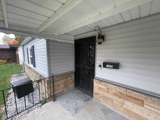 1995 Britton Drive, Beech Grove, IN 46107