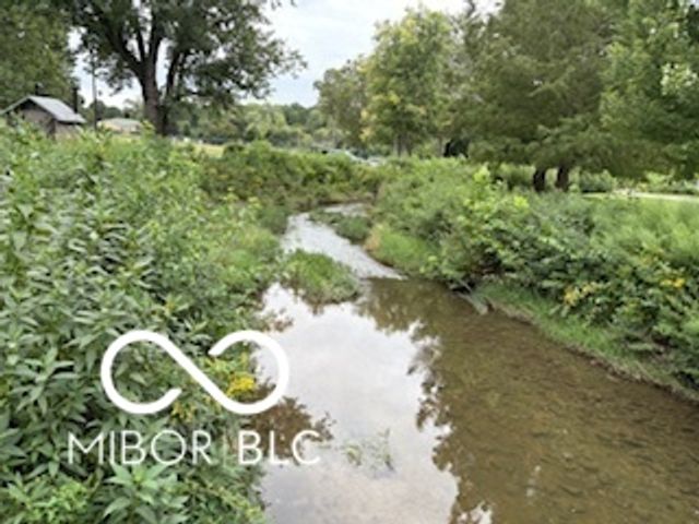 1995 Britton Drive, Beech Grove, IN 46107