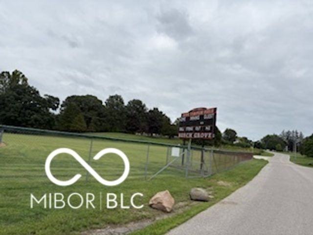 1995 Britton Drive, Beech Grove, IN 46107