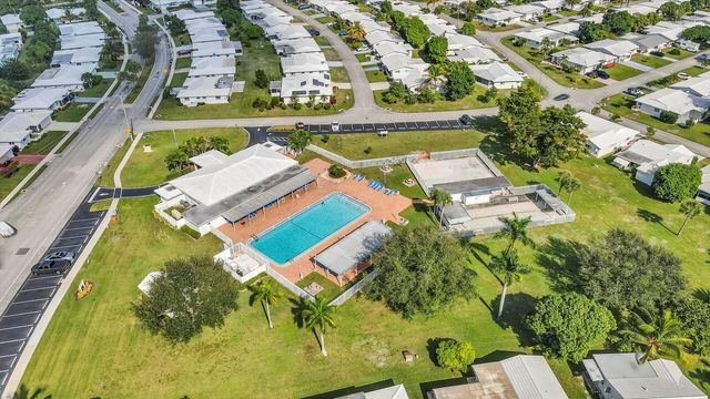 7115 NW 73rd Street, Tamarac, FL 33321