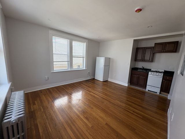 166 Salem 42, Malden, MA 02148