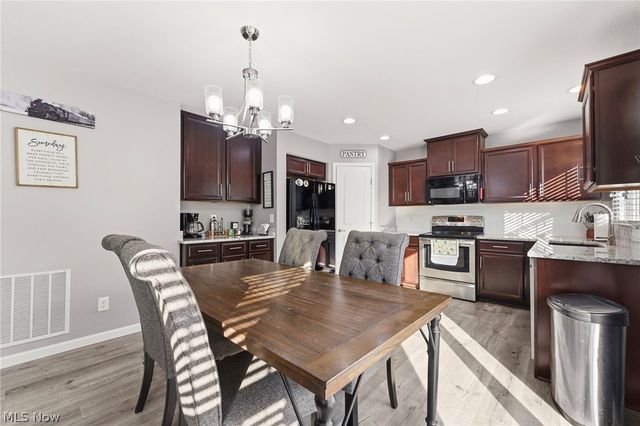 9858 Gabriels Way, Concord, OH 44060