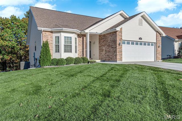 218 Fiddlecreek Ridge Road 218, Wentzville, MO 63385