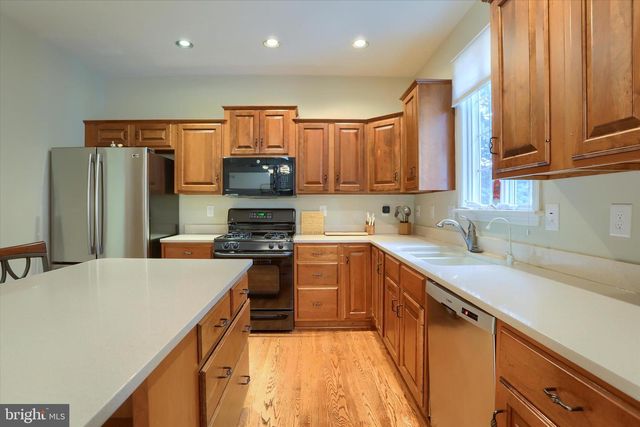 1012 JENKINS GRV, Enola, PA 17025