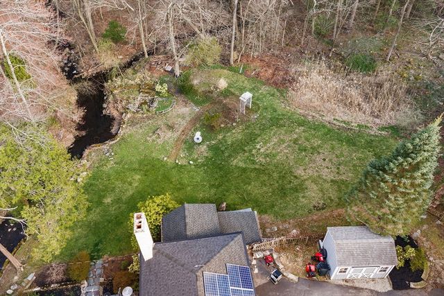 3 Old Brook Dr, Worcester, MA 01609