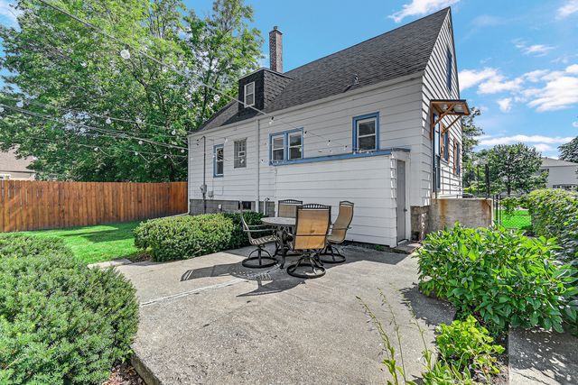 17646 State Line Avenue, Lansing, IL 60438