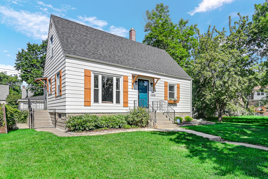 17646 State Line Avenue, Lansing, IL 60438