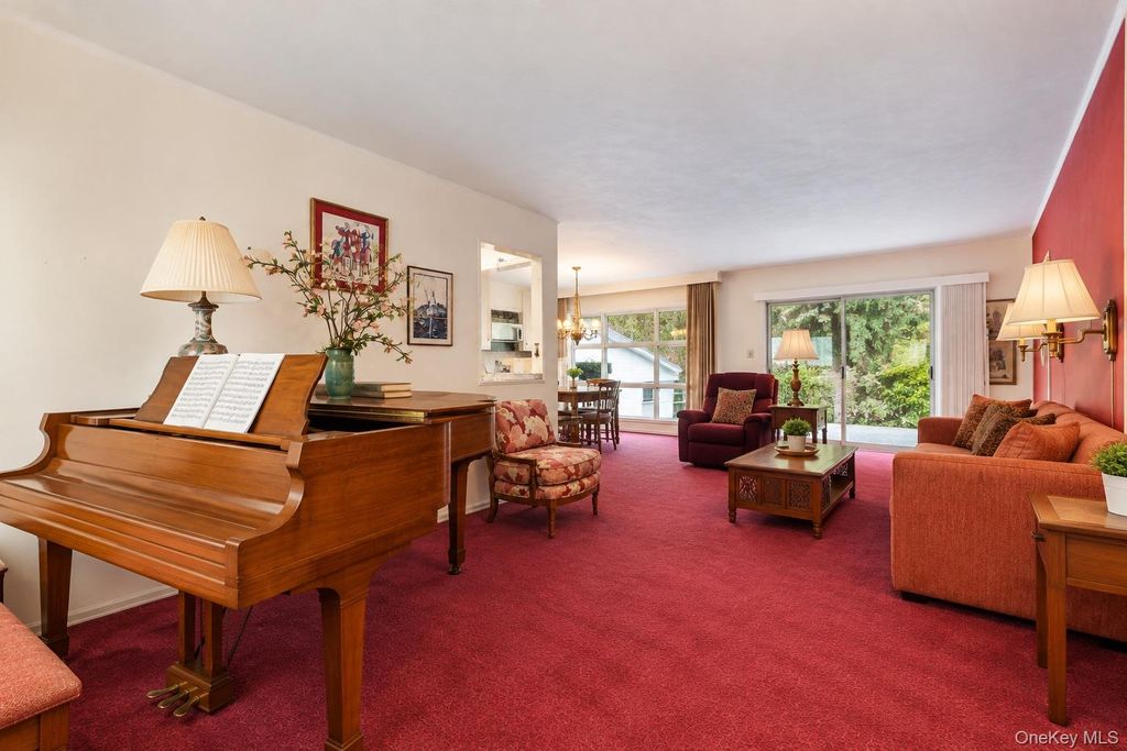 564 Richmond Road, East Meadow, NY 11554 — photo 4
