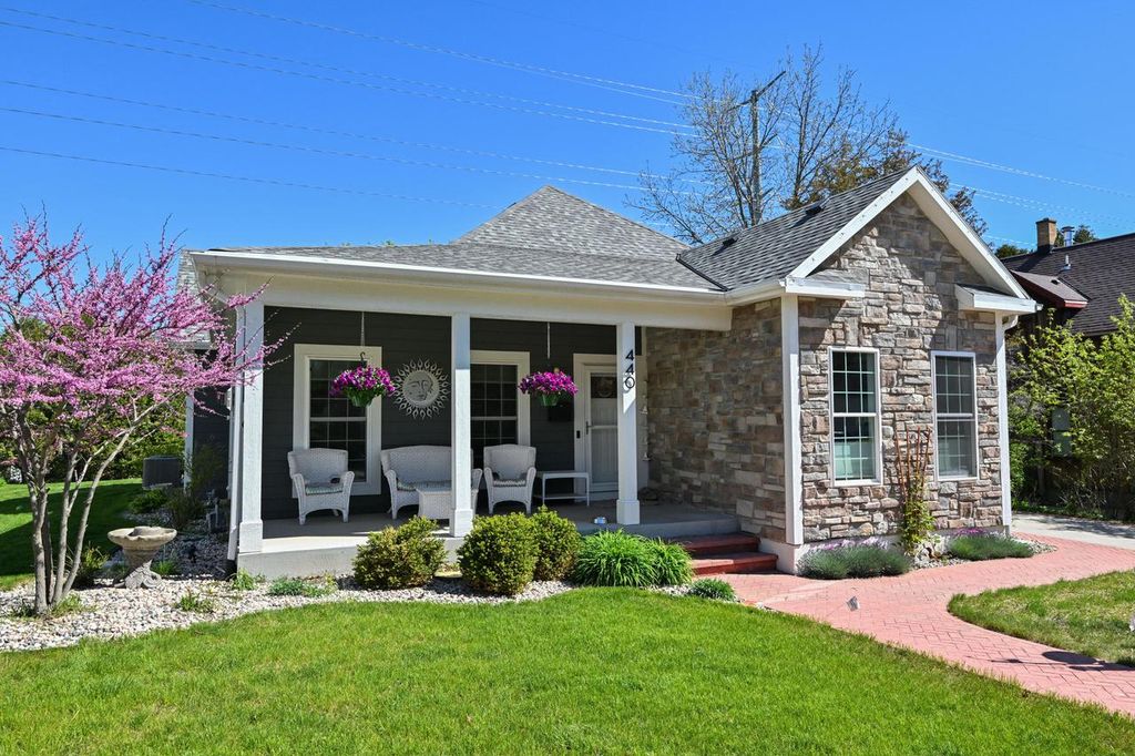 440 Chestnut STREET, Port Washington, WI 53074