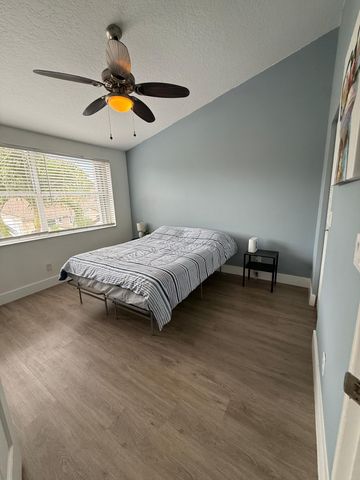 1120 W Lakes Drive, Deerfield Beach, FL 33442