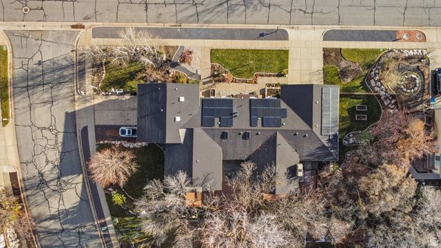 796 NANCY DR, South Ogden, UT 84403