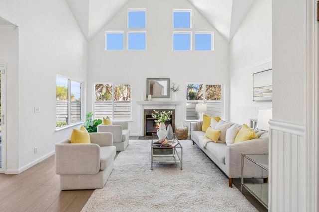 1 Binnacle Lane, Foster City, CA 94404