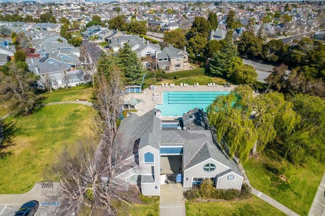 1 Binnacle Lane, Foster City, CA 94404