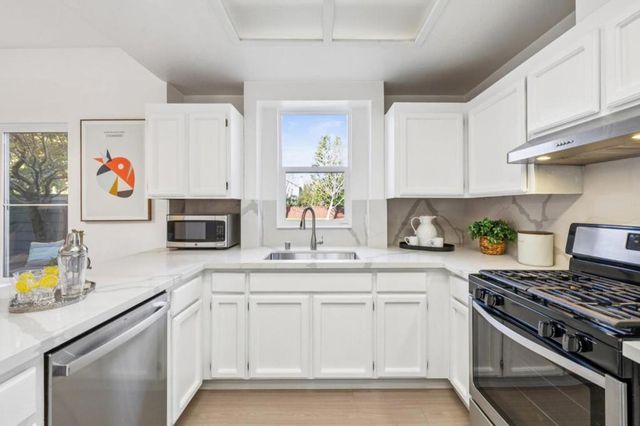 1 Binnacle Lane, Foster City, CA 94404