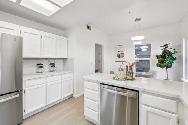 1 Binnacle Lane, Foster City, CA 94404