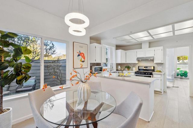 1 Binnacle Lane, Foster City, CA 94404