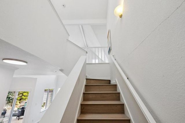 1 Binnacle Lane, Foster City, CA 94404