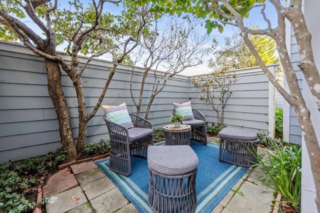 1 Binnacle Lane, Foster City, CA 94404