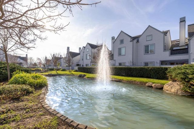 1 Binnacle Lane, Foster City, CA 94404