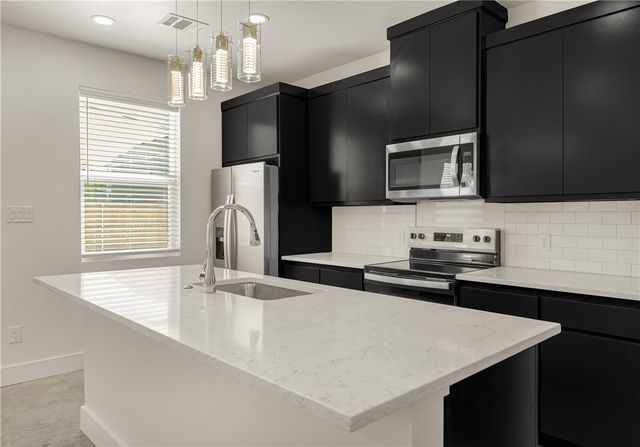 201 Lynn Drive A, Bryan, TX 77801