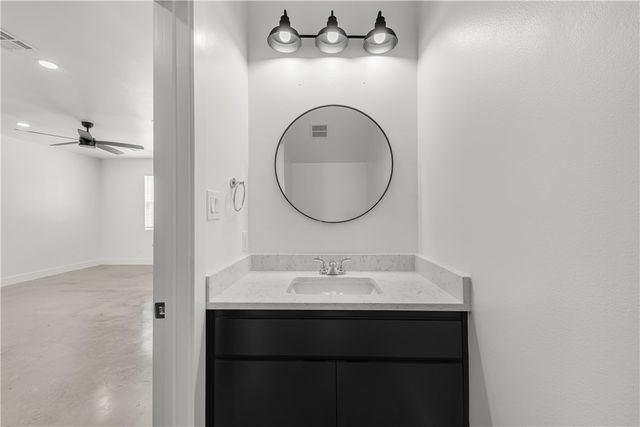 201 Lynn Drive A, Bryan, TX 77801