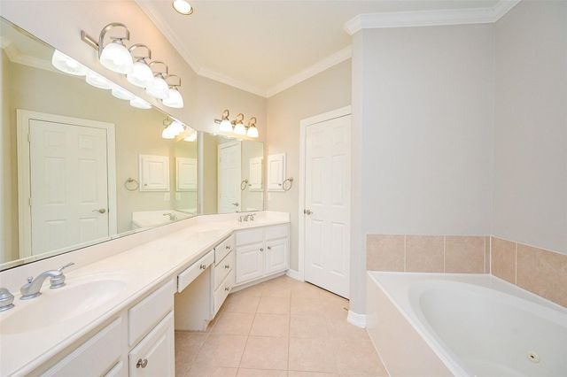 7933 Telluride Drive, Houston, TX 77040