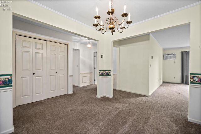 4708 Venice Heights Blvd Apt 204, Sandusky, OH 44870