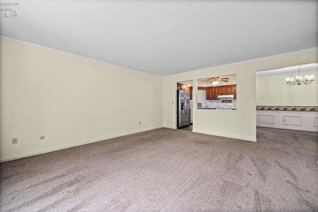 4708 Venice Heights Blvd Apt 204, Sandusky, OH 44870