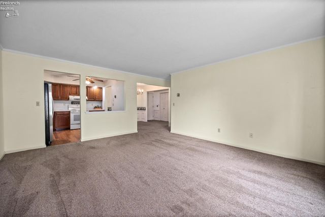 4708 Venice Heights Blvd Apt 204, Sandusky, OH 44870