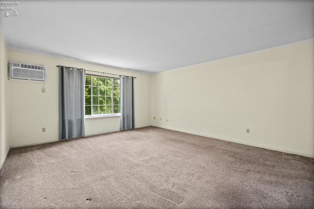 4708 Venice Heights Blvd Apt 204, Sandusky, OH 44870