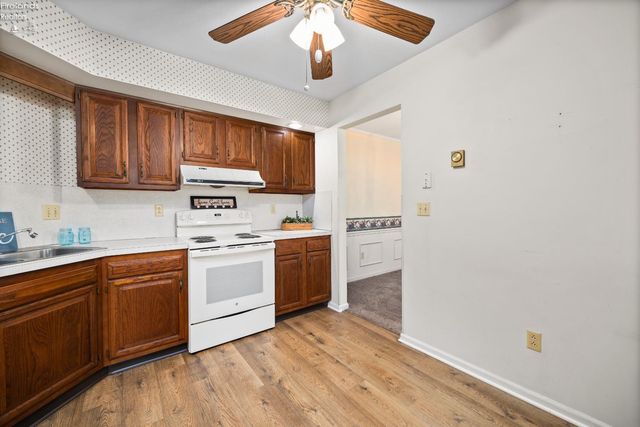 4708 Venice Heights Blvd Apt 204, Sandusky, OH 44870