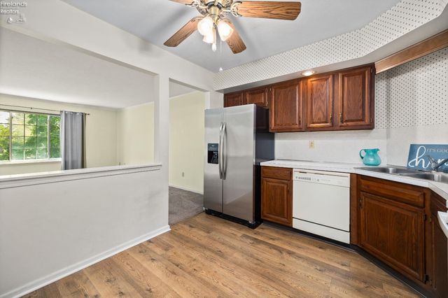 4708 Venice Heights Blvd Apt 204, Sandusky, OH 44870