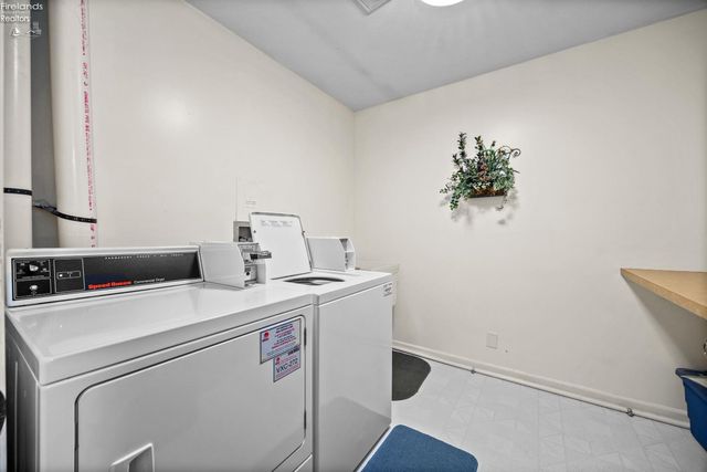 4708 Venice Heights Blvd Apt 204, Sandusky, OH 44870