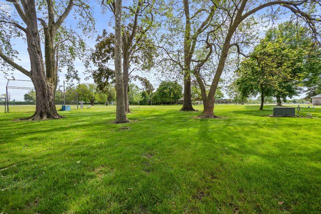 4708 Venice Heights Blvd Apt 204, Sandusky, OH 44870