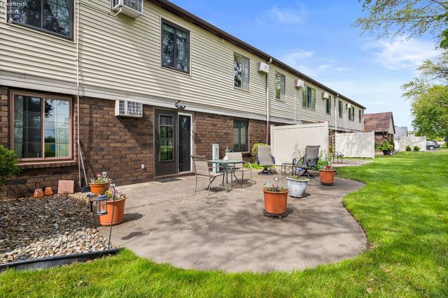 4708 Venice Heights Blvd Apt 204, Sandusky, OH 44870