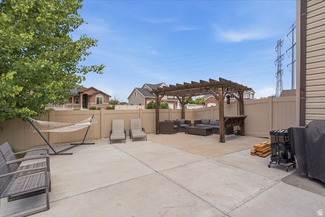 1109 N 3300 W, Layton, UT 84041