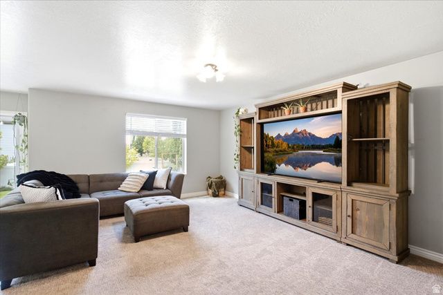 1109 N 3300 W, Layton, UT 84041
