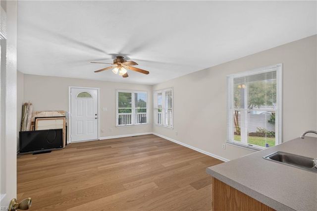 9570 Bay Point DR, Norfolk, VA 23518