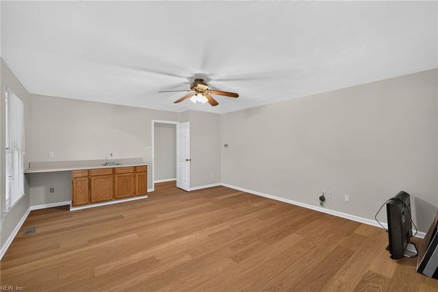 9570 Bay Point DR, Norfolk, VA 23518