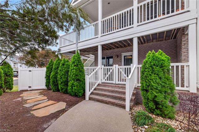 9570 Bay Point DR, Norfolk, VA 23518