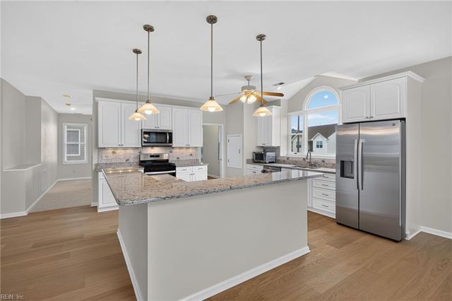 9570 Bay Point DR, Norfolk, VA 23518