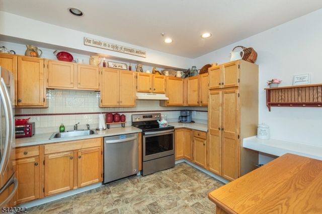 6104 Richmond Rd, West Milford Twp., NJ 07480