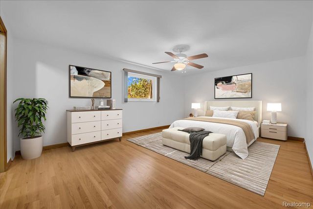 320 Neff Road, Grosse Pointe, MI 48230